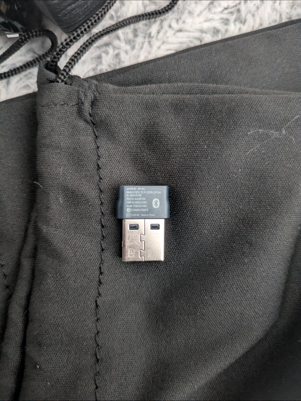 Poly Bluetooth Headset - Picture 7 of 8
